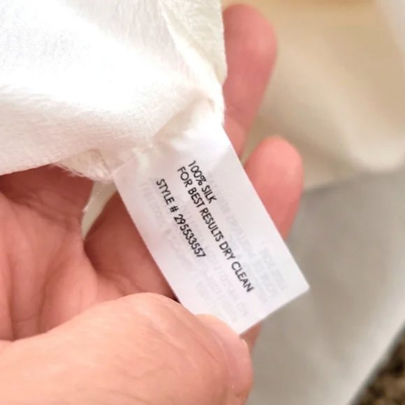 Club Monaco 100% Silk White Blouse Long Sleeves Size M - Picture 7 of 12